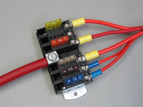 small fuse box for car